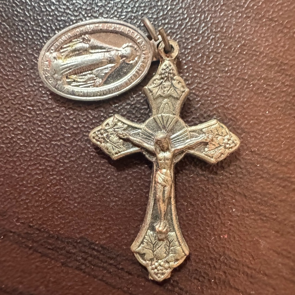 Vintage Signed Italy Crucifix / Cross w Signed Mother Mary Medallion; approx 1”